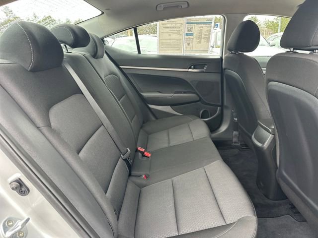 Used 2018 Hyundai Elantra SE w/ SE Connectivity Package 04 image 21