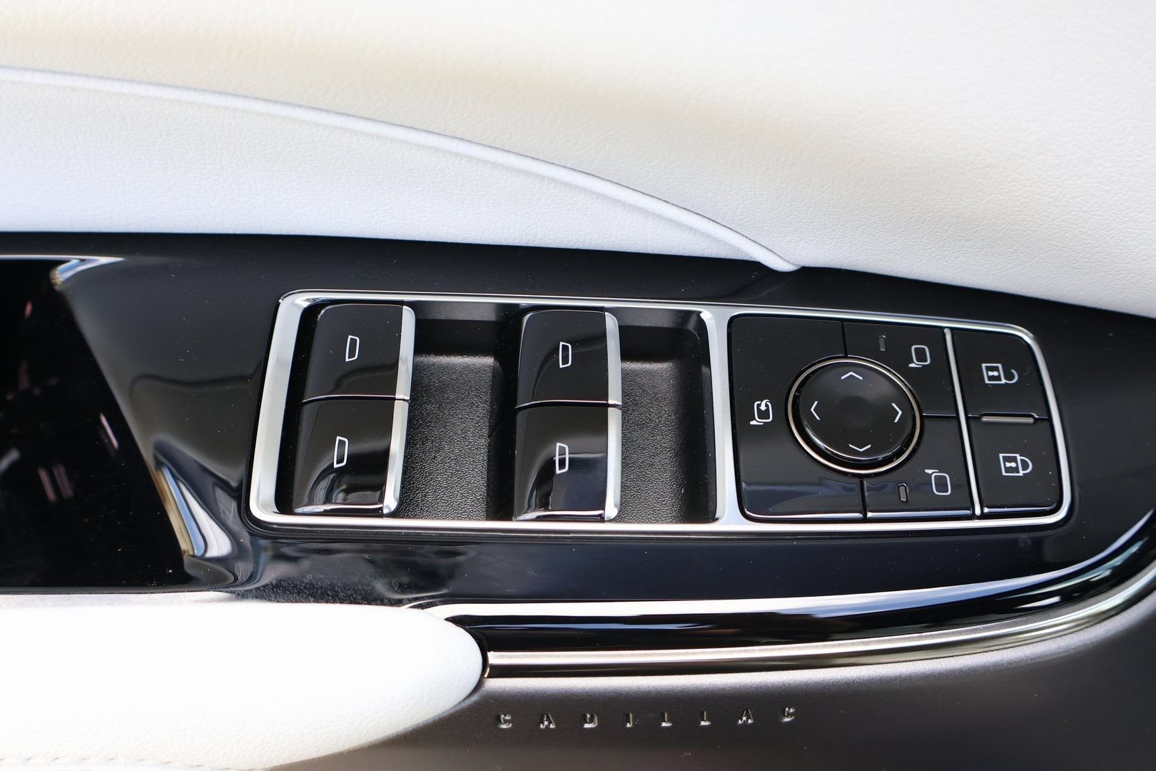 New 2026 Cadillac Lyriq Sport RWD image 10