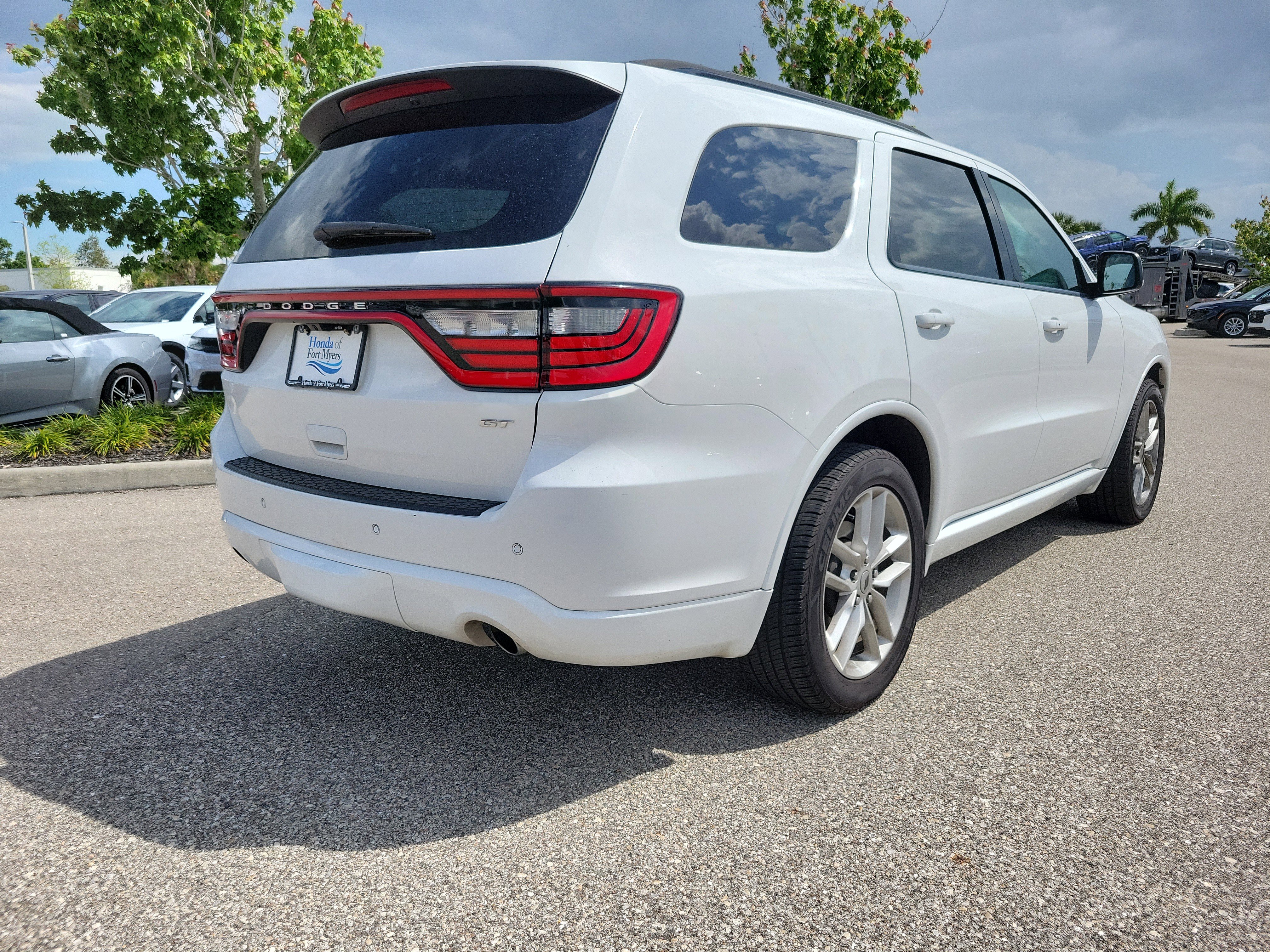 Used 2024 Dodge Durango GT RWD image 6