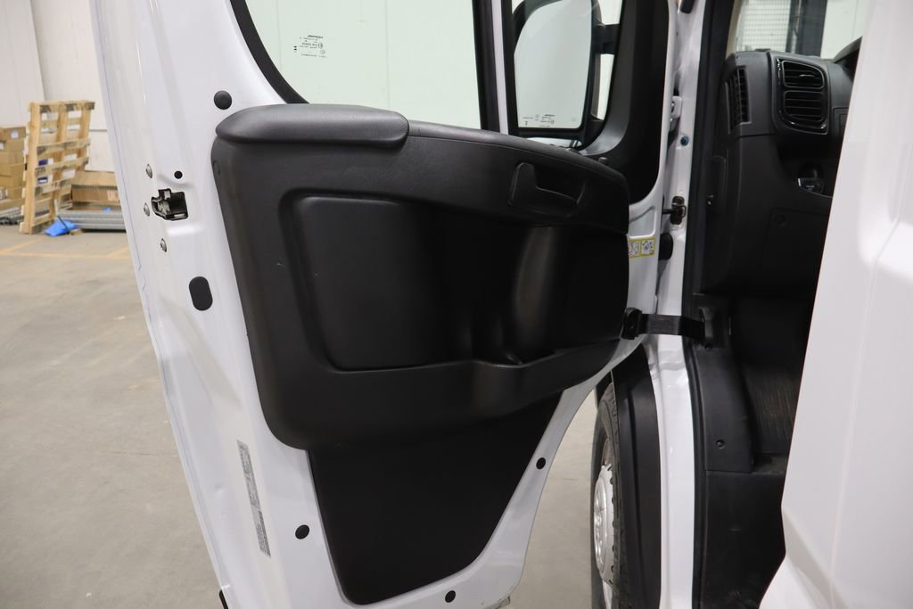 Used 2025 RAM ProMaster 2500 w/ Convenience Group FWD image 13