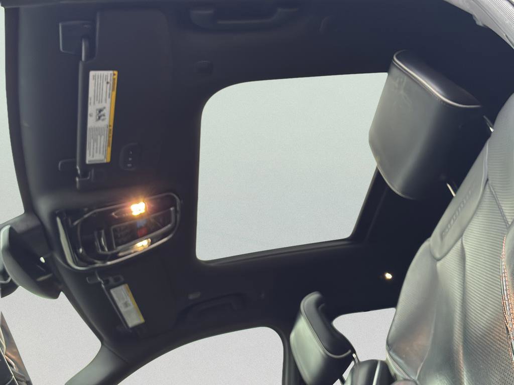 Used 2021 Jeep Grand Cherokee L Summit w/ Luxury Tech Group V image 21