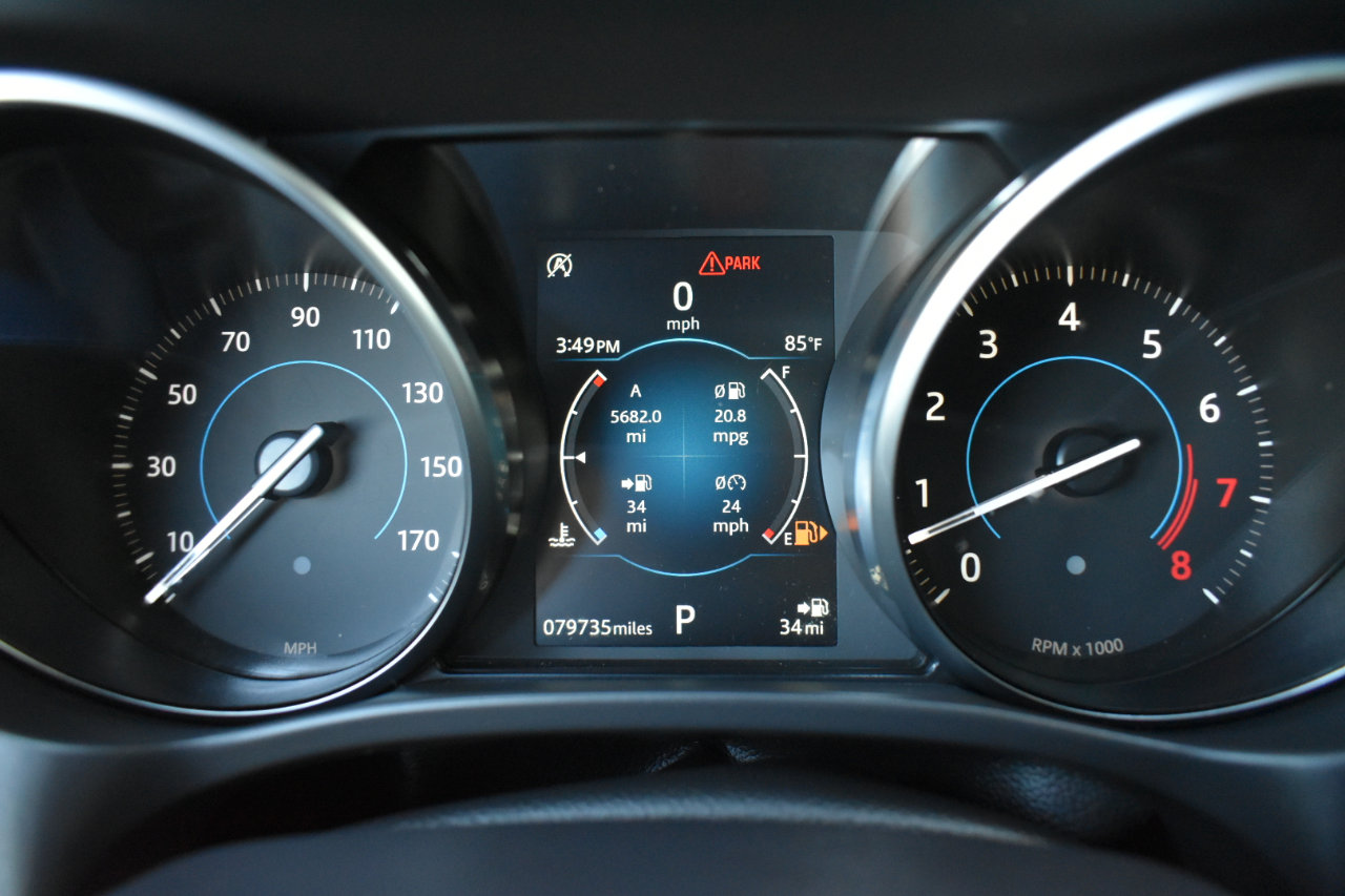 Used 2018 Jaguar F-PACE S image 17