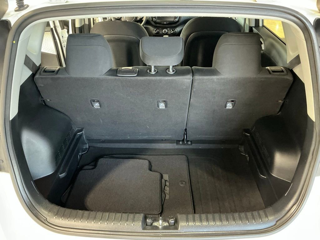 Used 2025 Kia Soul LX w/ LX Technology Package image 14