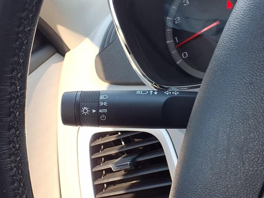 Used 2016 GMC Terrain SLT image 17