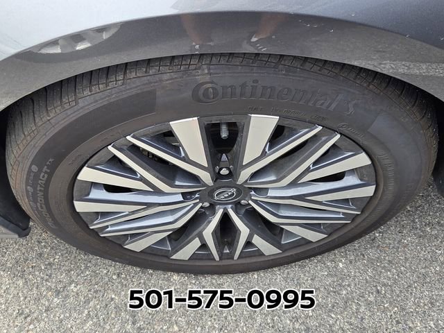 Used 2025 Nissan Altima 2.5 SV FWD image 8