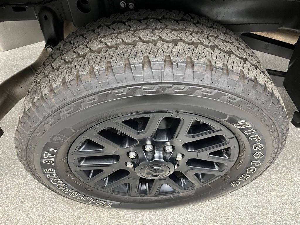 Used 2025 RAM 2500 Limited AWD/4WD image 17