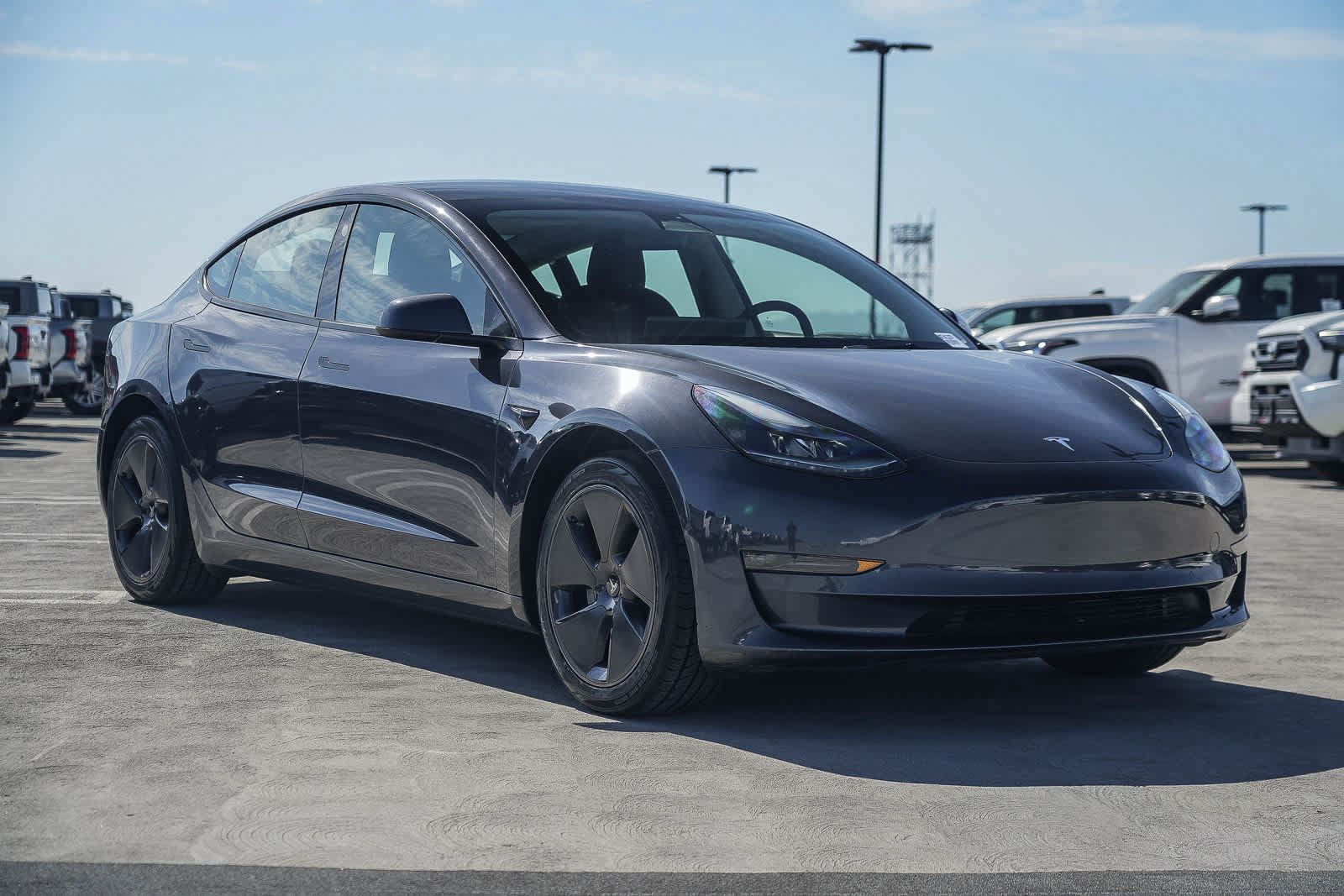 Used 2022 Tesla Model 3 Long Range AWD/4WD image 5