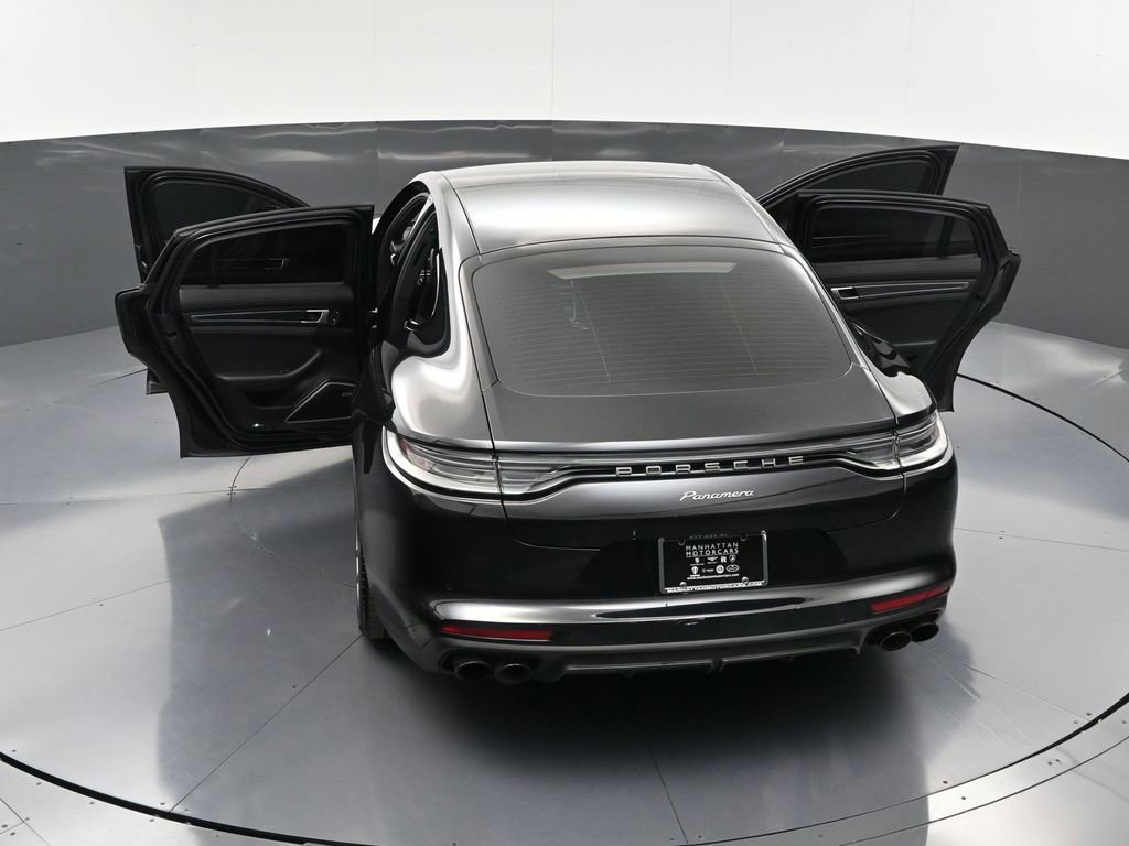 Certified 2022 Porsche Panamera Platinum Edition image 37