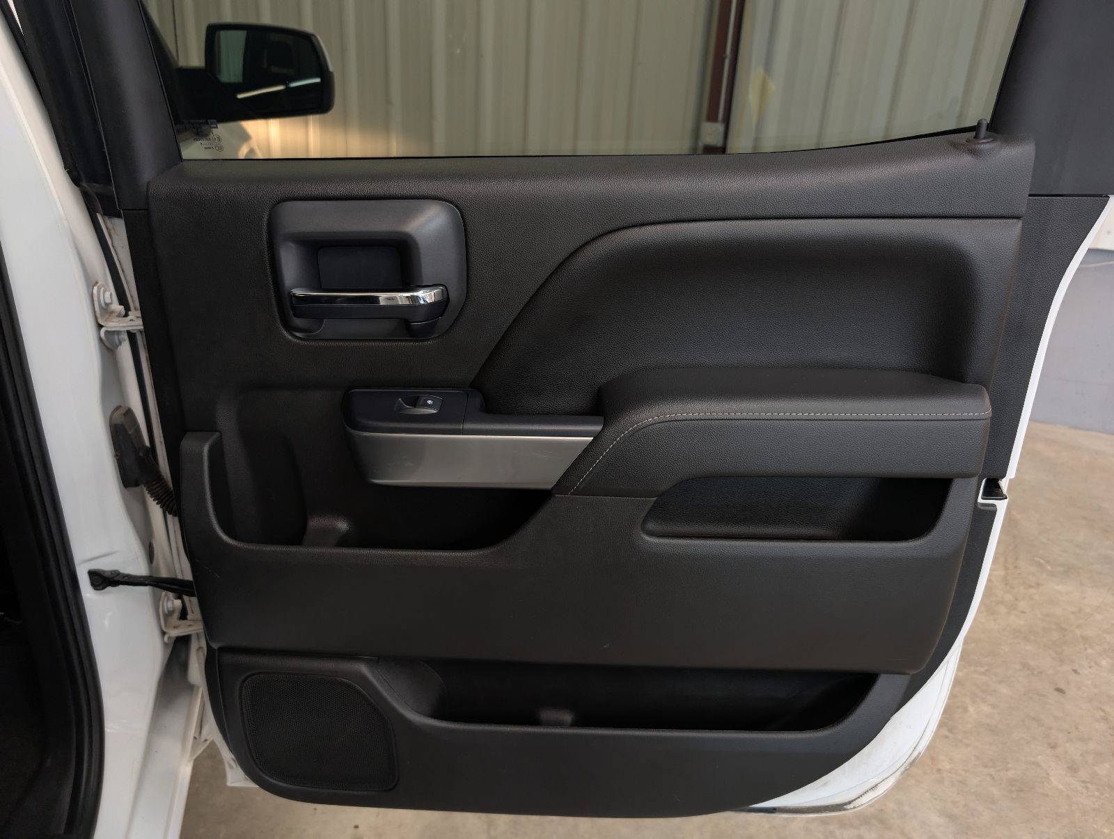 Used 2015 Chevrolet Silverado 1500 LT AWD/4WD image 33