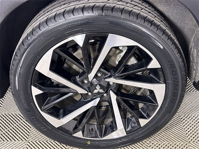 Used 2024 Mitsubishi Outlander SE image 34
