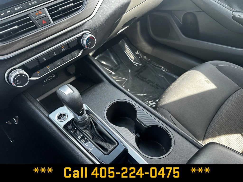 Used 2025 Nissan Altima 2.5 SV image 25