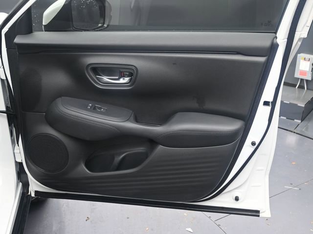 Used 2025 Honda HR-V LX image 19
