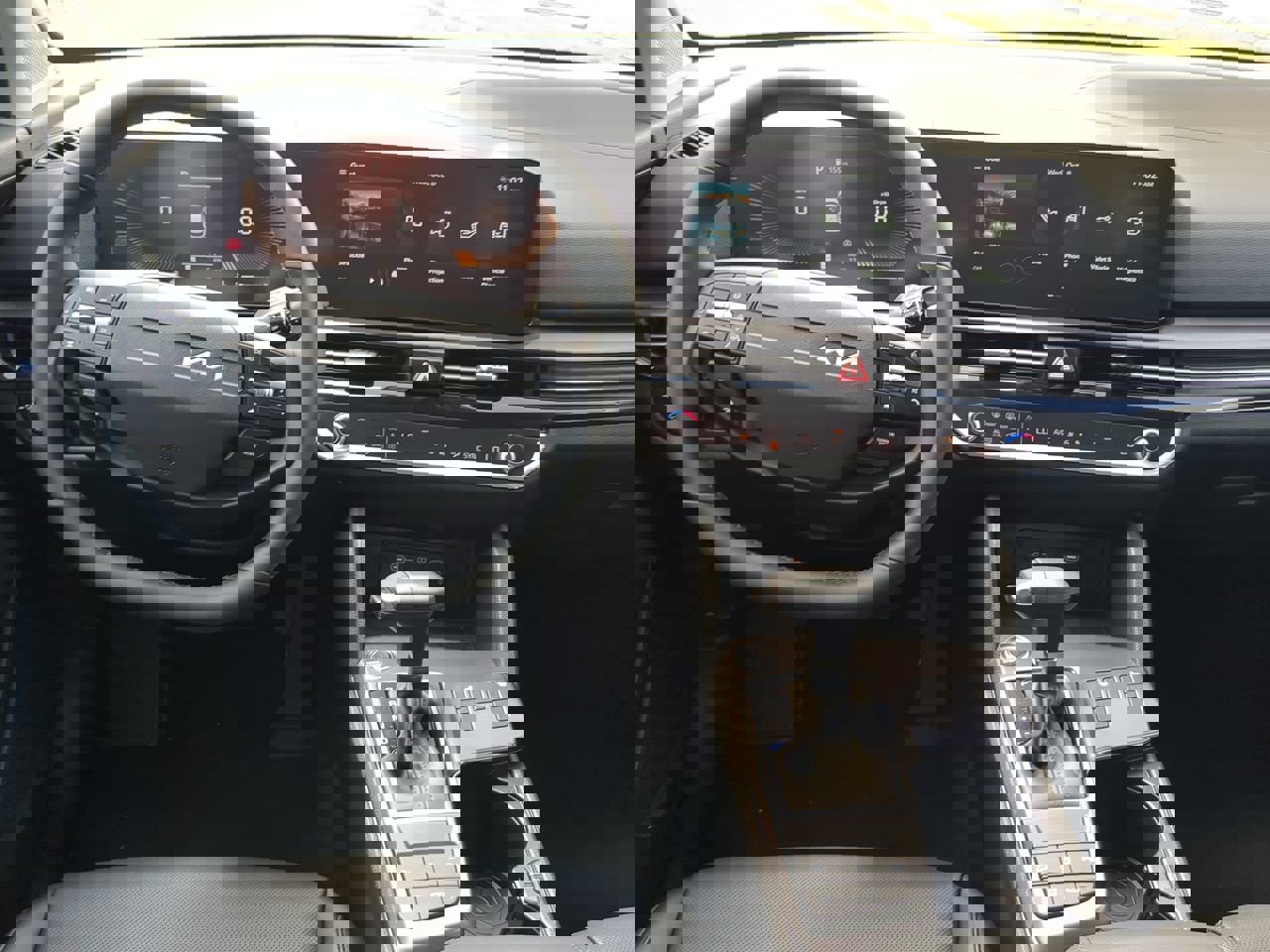 New 2026 Kia Sportage EX w/ EX Panorama Roof Package image 13