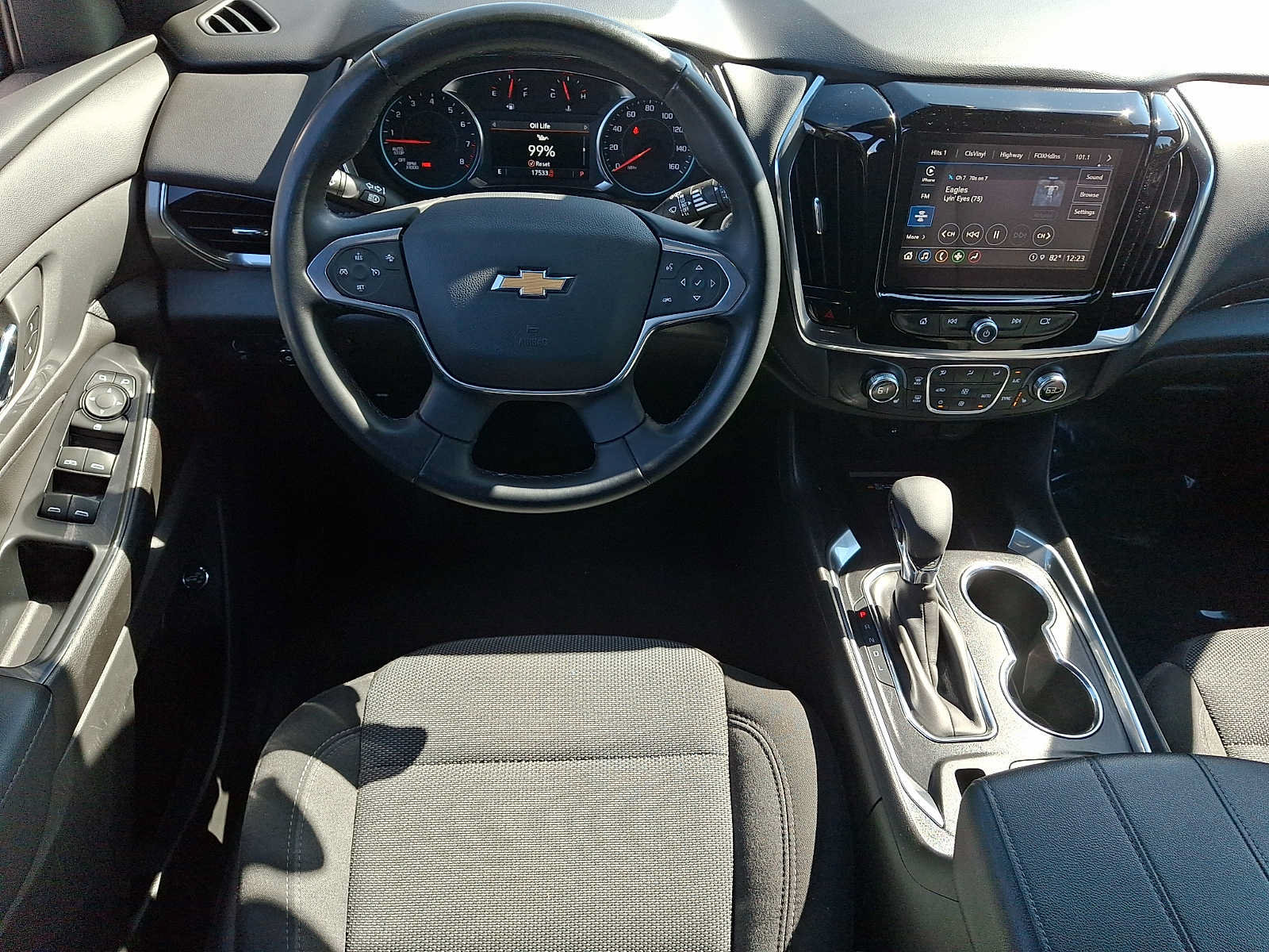 Used 2024 Chevrolet Traverse LT AWD/4WD image 12