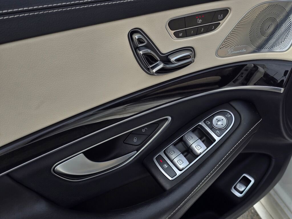 Used 2020 Mercedes-Benz S 450 Sedan image 19