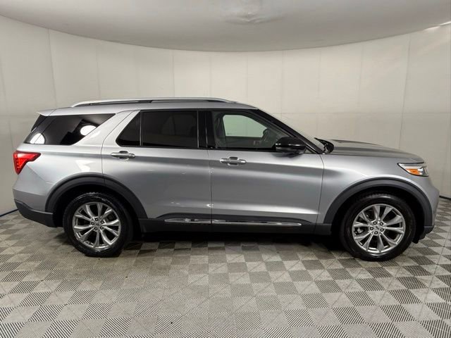 Used 2021 Ford Explorer Limited w/ Equipment Group 301A RWD image 9