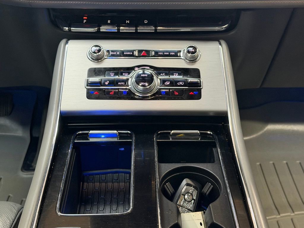 Used 2021 Lincoln Aviator Reserve w/ Equipment Group 201A image 17