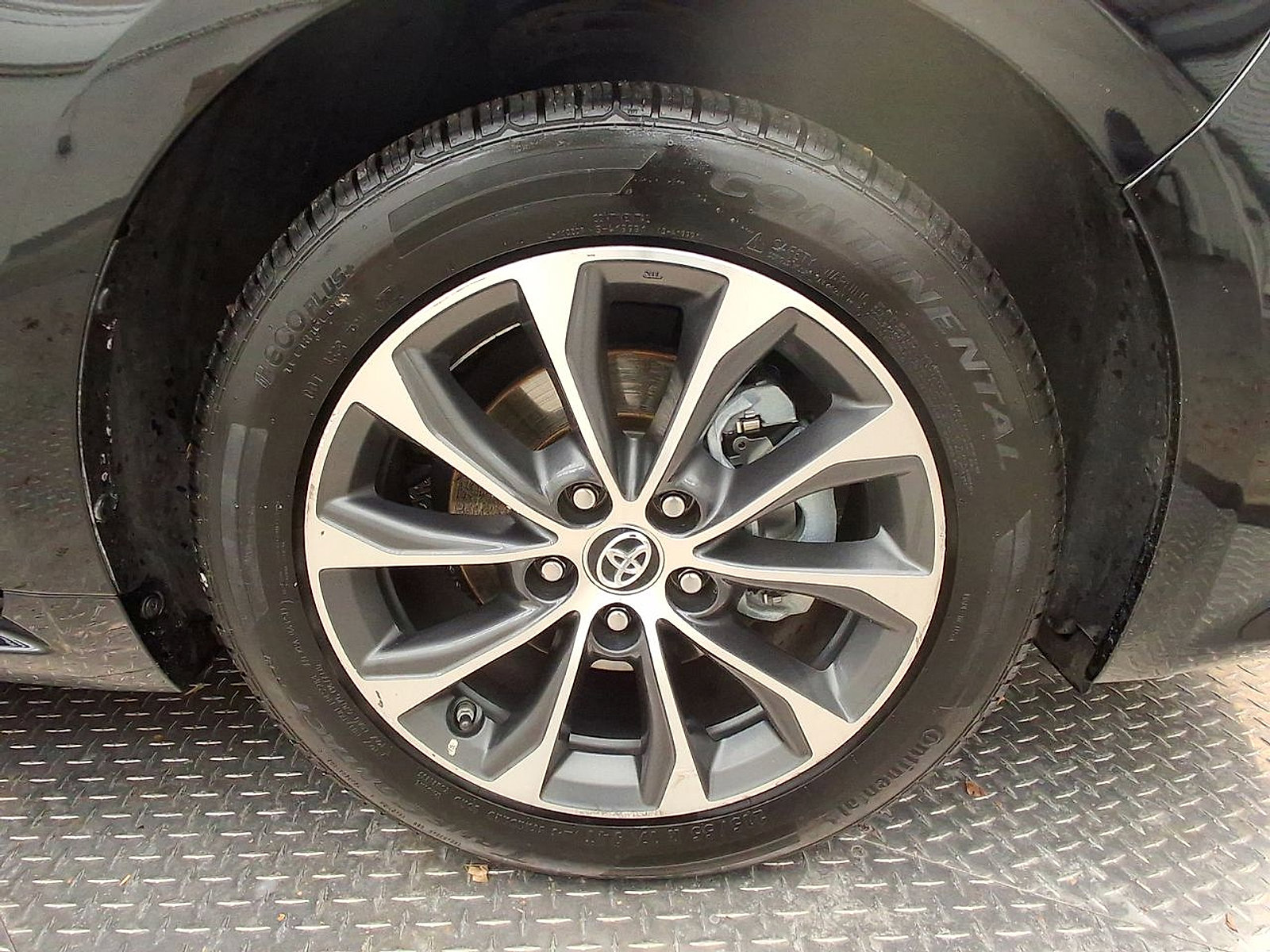 Certified 2017 Toyota Avalon XLE Premium image 27