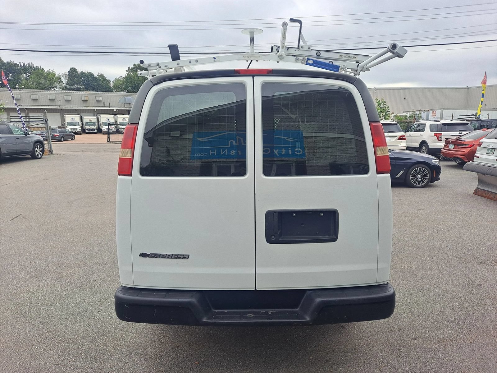 Used 2012 Chevrolet Express 2500 RWD image 6