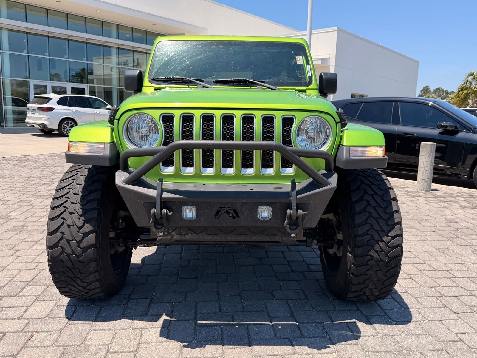 Used 2019 Jeep Wrangler Unlimited Sahara w/ Uconnect 4C Nav & Sound Group AWD/4WD image 6