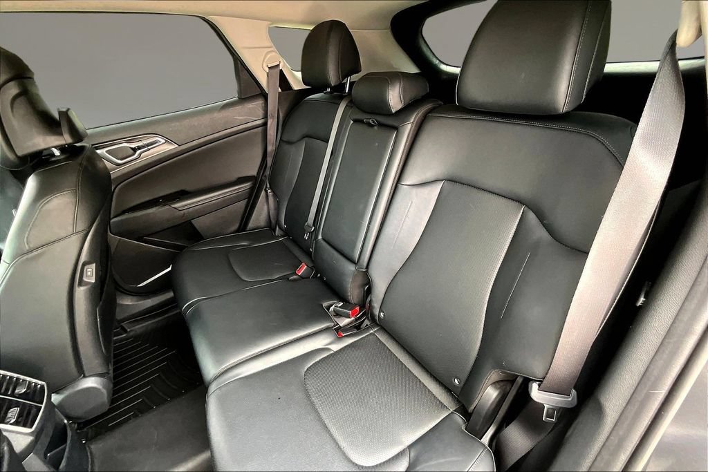 Certified 2023 Kia Sportage EX AWD/4WD image 21