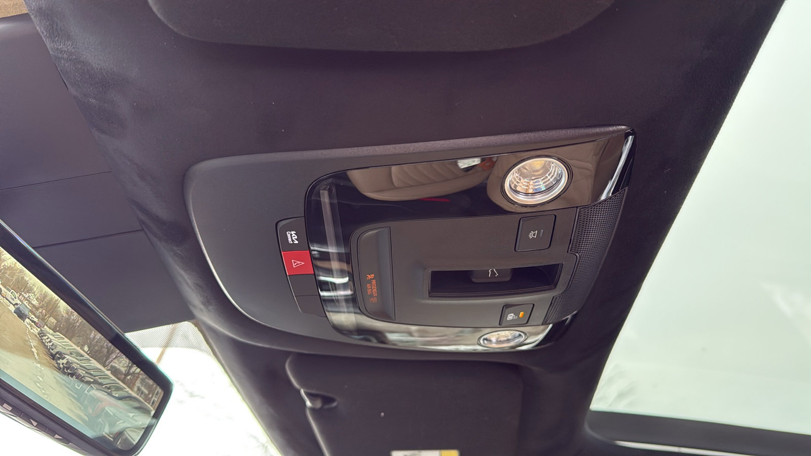 Used 2024 Kia Sorento SX Prestige w/ Olive Brown Leather Package image 27