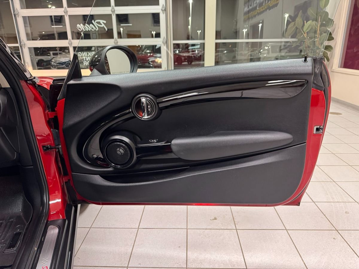 Used 2016 MINI Cooper S FWD image 18