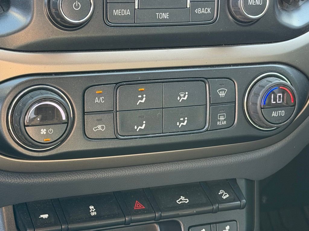 Used 2017 Chevrolet Colorado Z71 AWD/4WD image 19