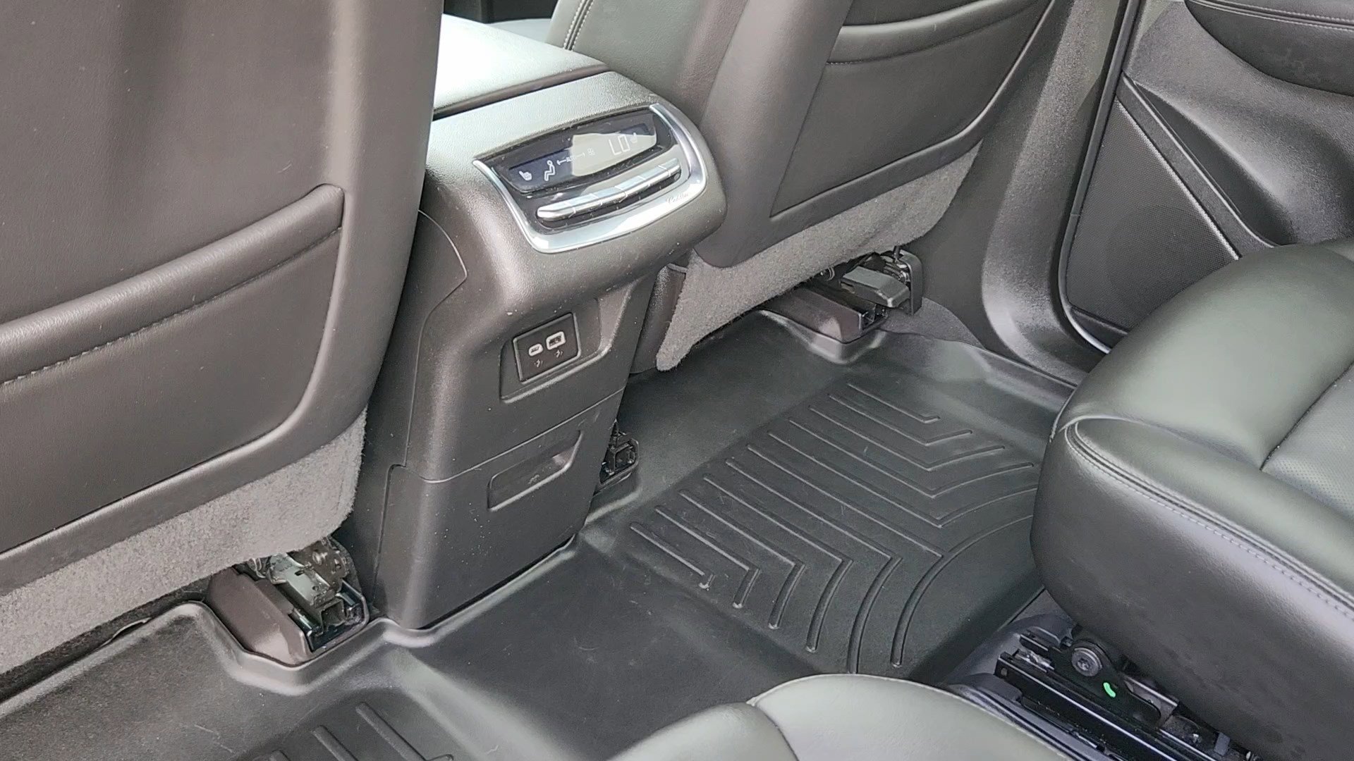 Used 2021 Cadillac XT6 Premium Luxury AWD/4WD image 17