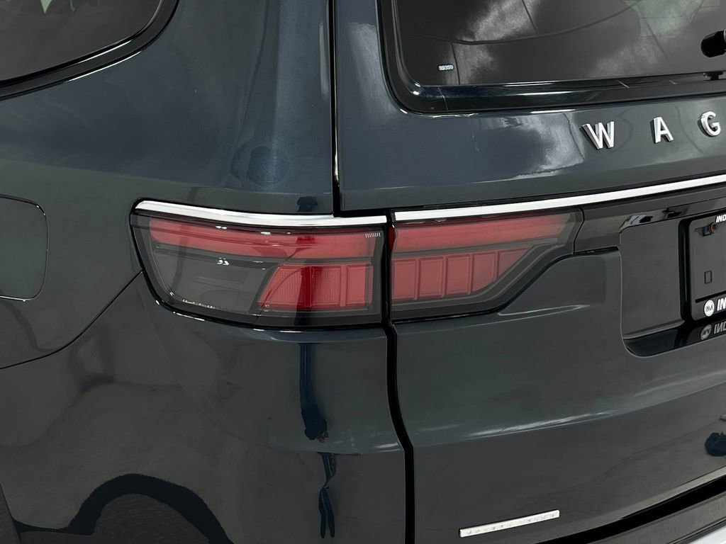 Used 2022 Jeep Wagoneer Series III w/ Premium Group I image 39