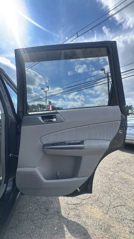 Used 2011 Subaru Forester 2.5X Premium w/ All-Weather Pkg AWD/4WD image 20