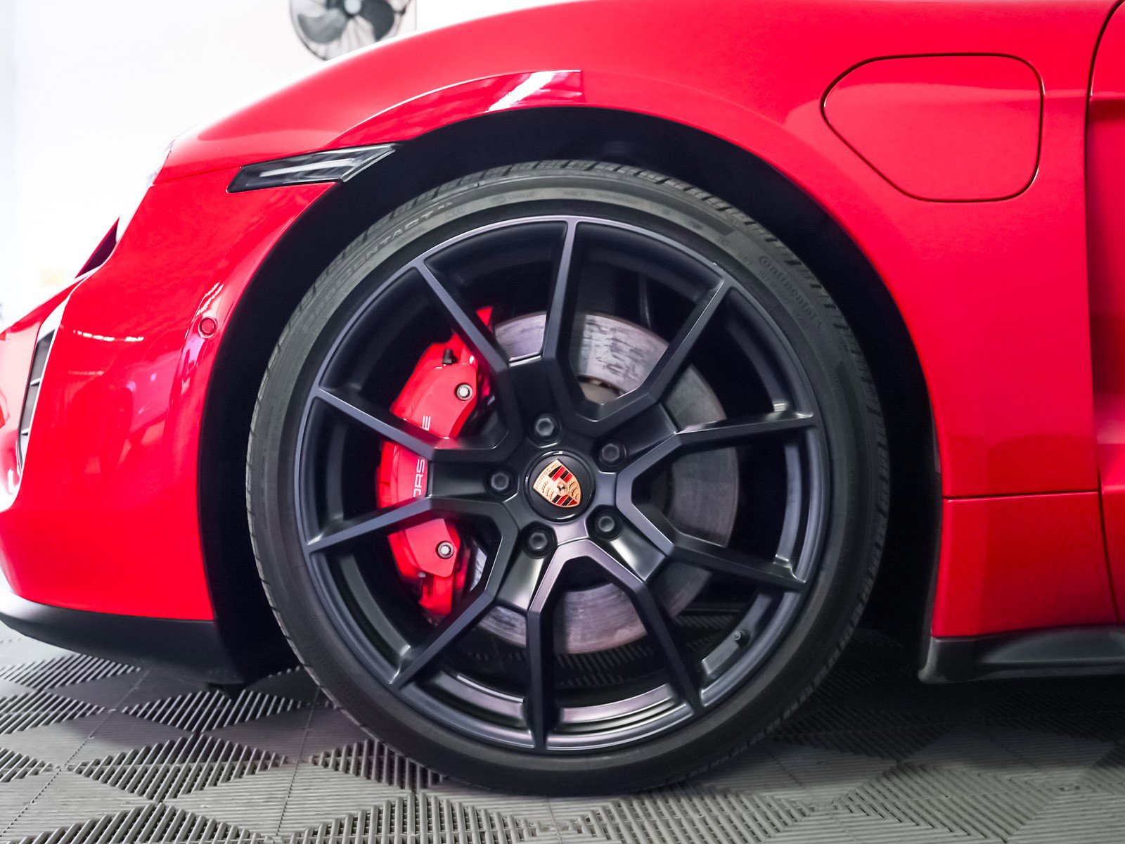 Certified 2022 Porsche Taycan GTS image 13