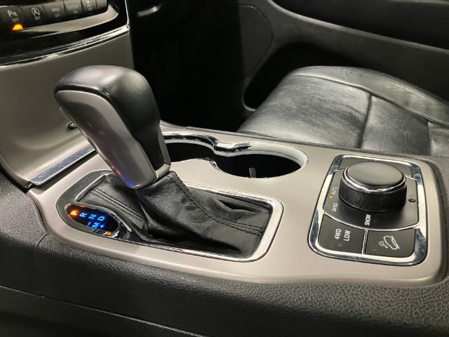 Used 2019 Jeep Grand Cherokee Limited w/ Luxury Group II image 28