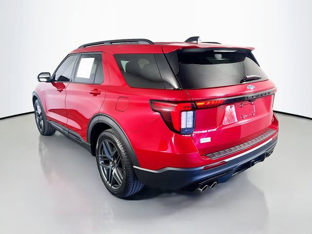 Used 2025 Ford Explorer ST image 5