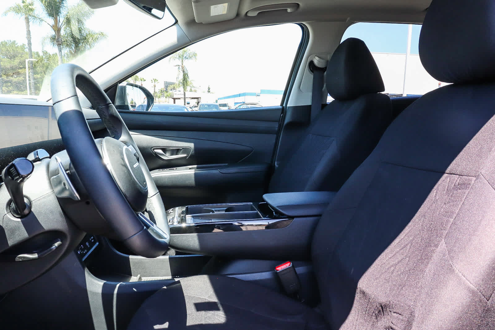 Used 2025 Hyundai Tucson SEL AWD/4WD image 23