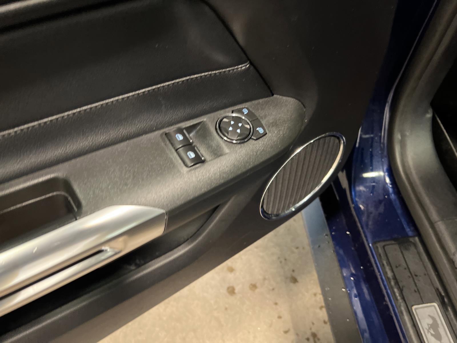 Used 2019 Ford Mustang GT Premium RWD image 25