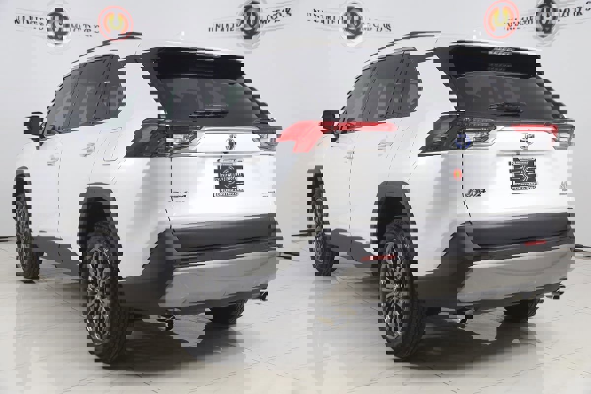 Used 2024 Toyota RAV4 Limited image 4