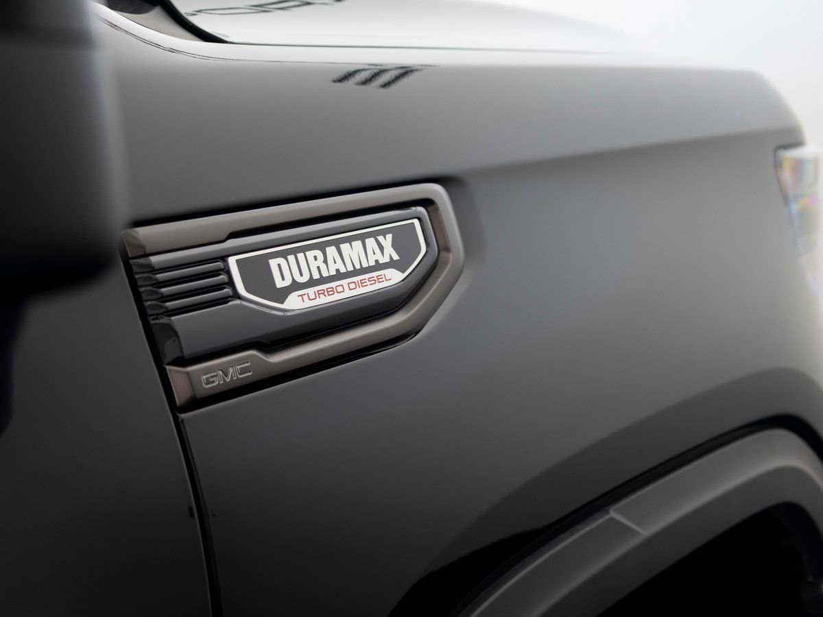 Used 2025 GMC Sierra 1500 AT4X image 10