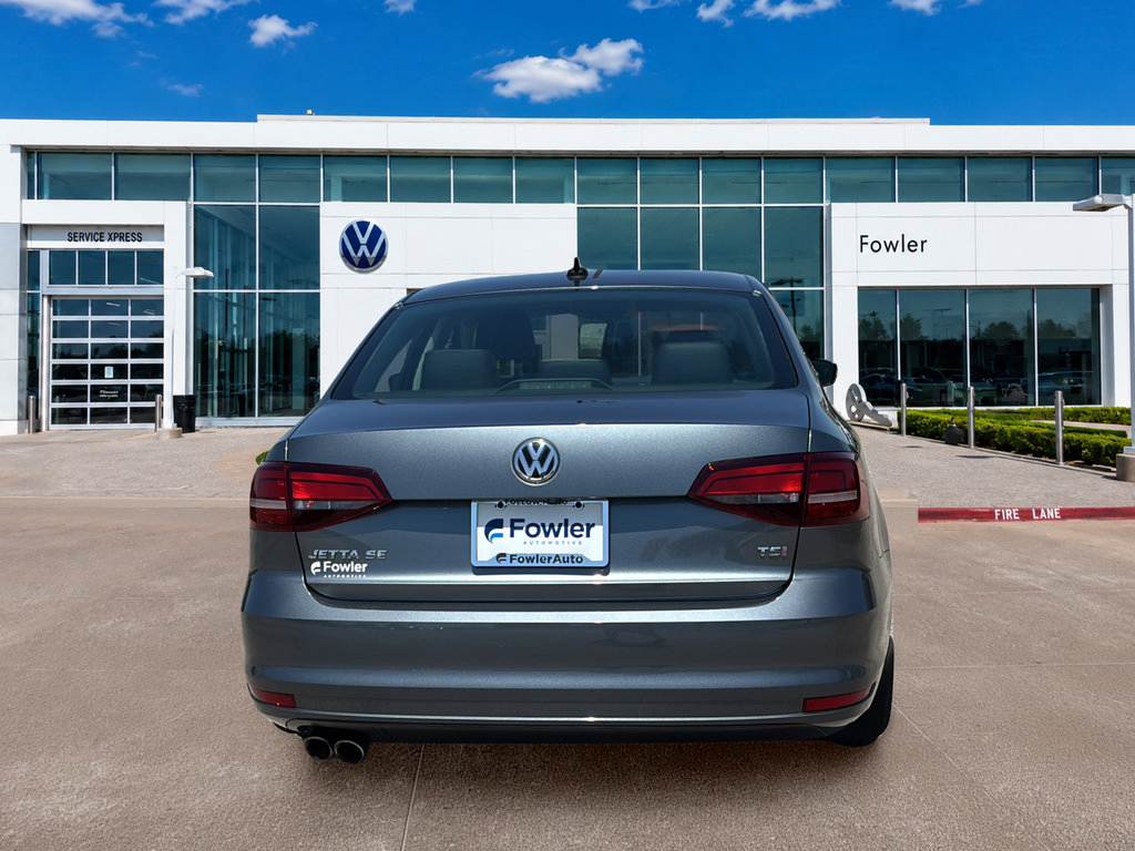 Used 2017 Volkswagen Jetta SE FWD image 6