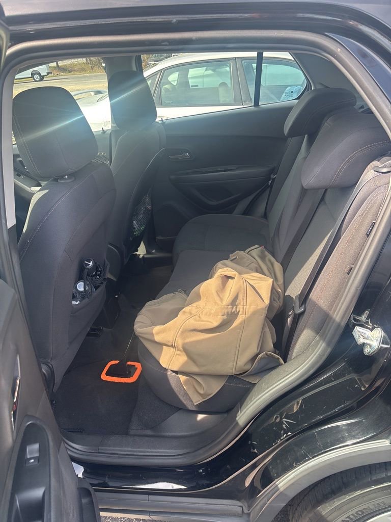Used 2017 Chevrolet Trax LS image 7