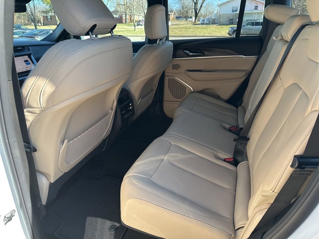 New 2026 Jeep Grand Cherokee Limited image 12