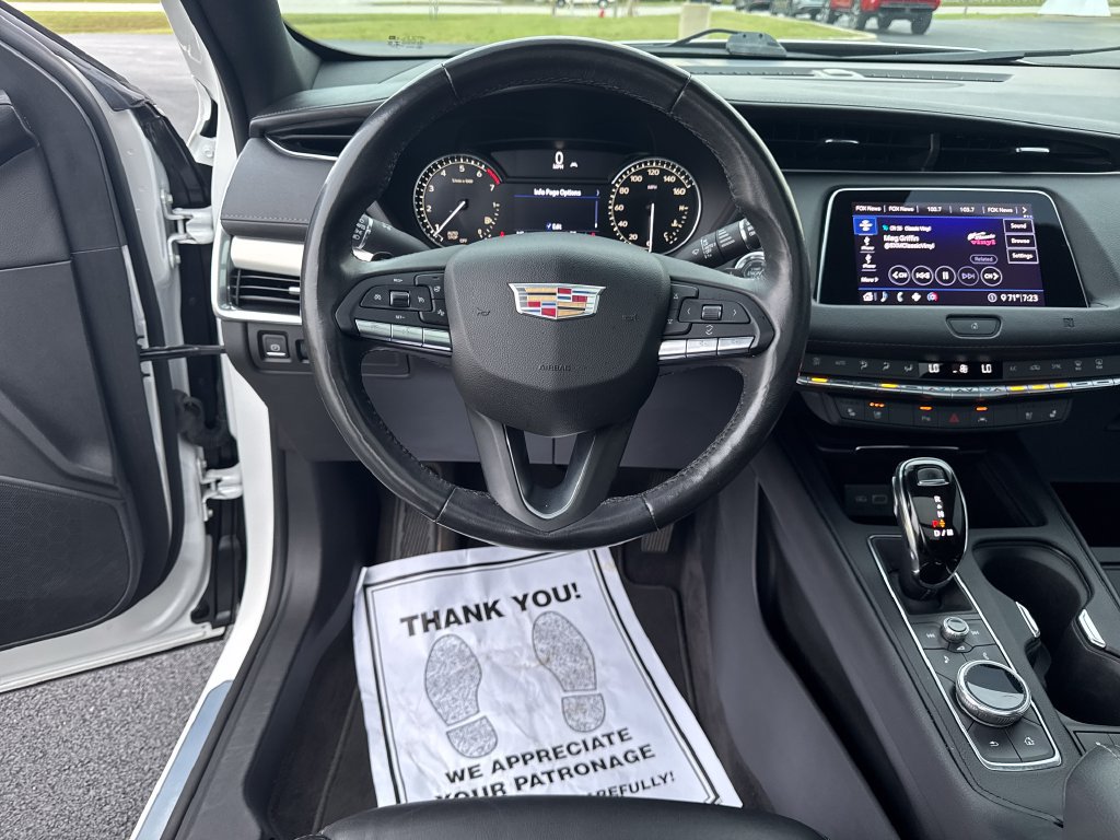 Used 2020 Cadillac XT4 Premium Luxury AWD/4WD image 18