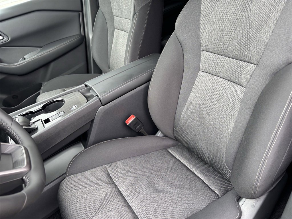 New 2026 Nissan Rogue SV image 15