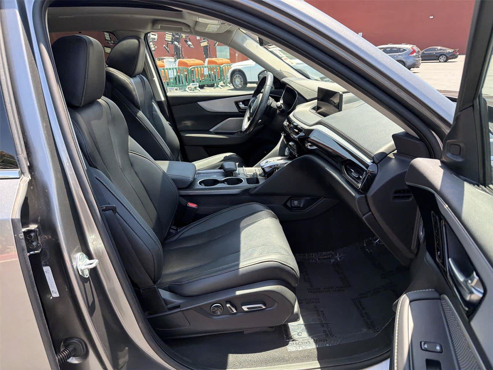Certified 2023 Acura MDX FWD w/ Technology Package image 15