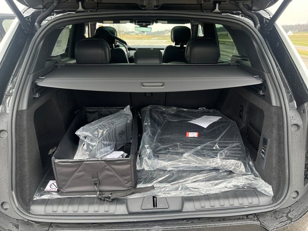 New 2026 Land Rover Range Rover Sport SE AWD/4WD image 19