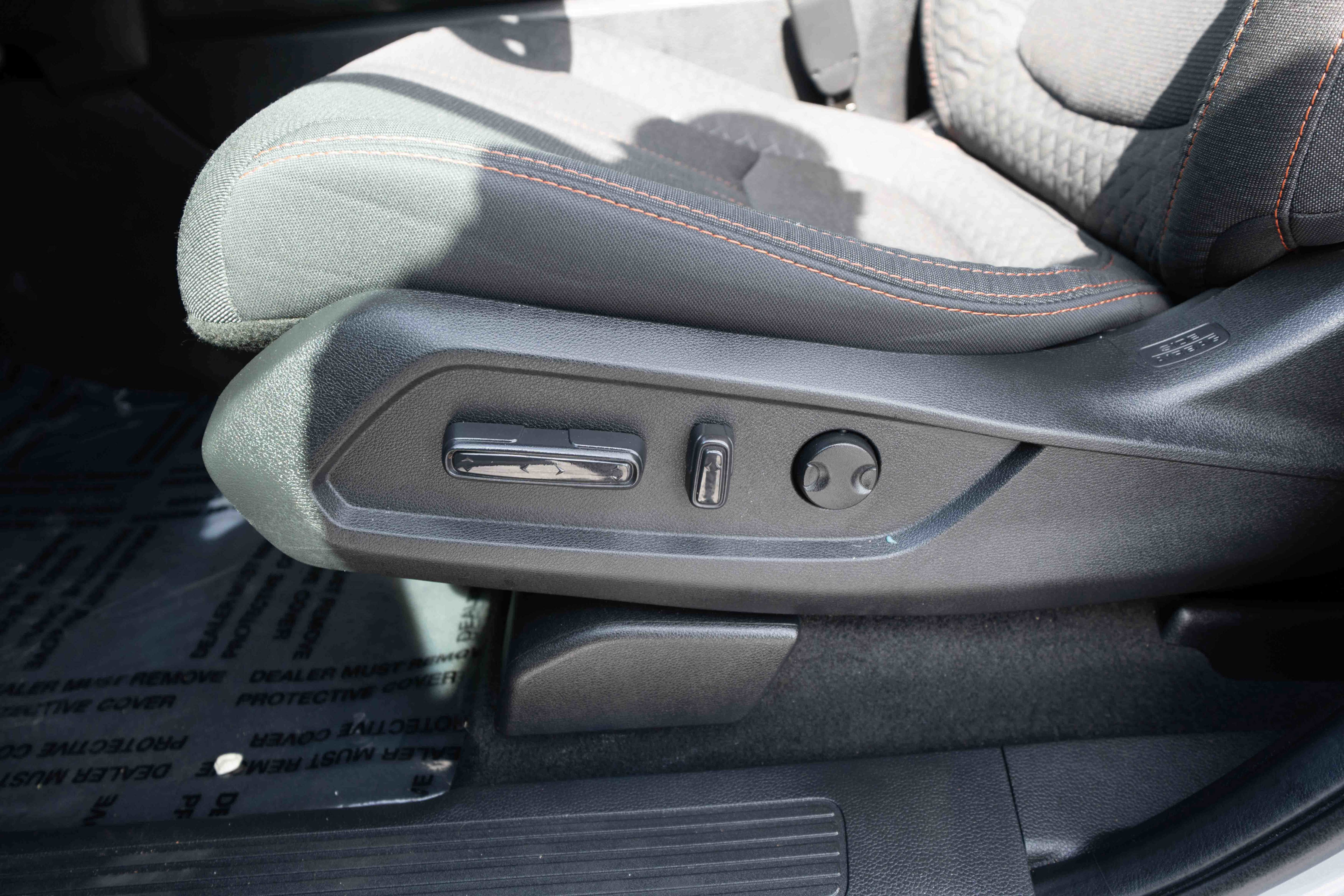 Used 2025 Honda Pilot Sport image 12