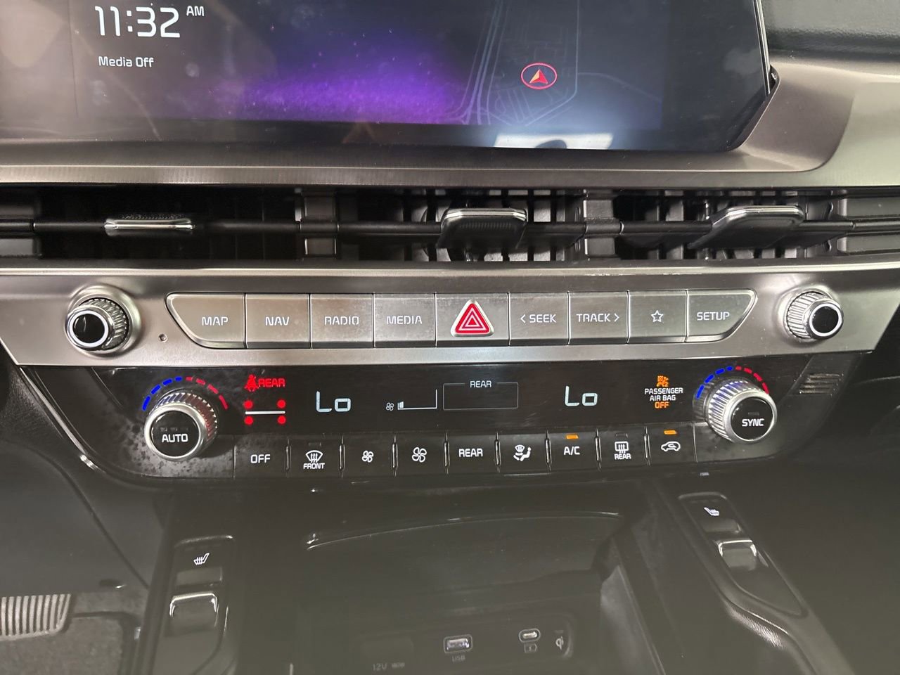 Used 2025 Kia Telluride S image 19