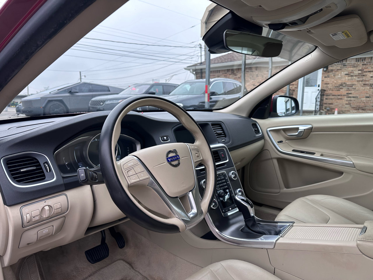 Used 2016 Volvo S60 T5 Premier image 12