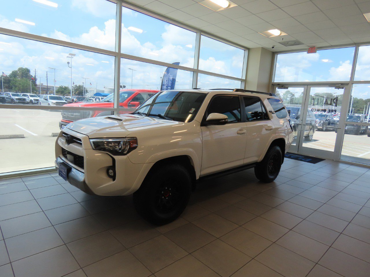 Used 2024 Toyota 4Runner TRD Off-Road Premium w/ Off Road Premium Plus Package AWD/4WD image 2