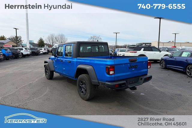 Used 2024 Jeep Gladiator Sport AWD/4WD image 9